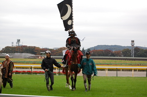 この日の東京競馬場内