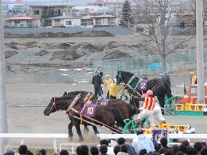 ２着カネサブラック、３着ミサイルテンリュウ