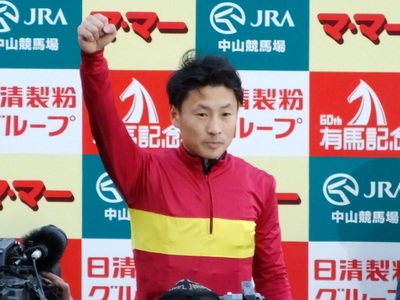 吉田隼人騎手